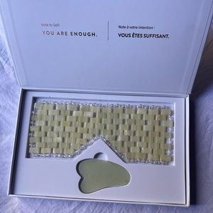 Monat Jade Eye Mask & Gua Sha